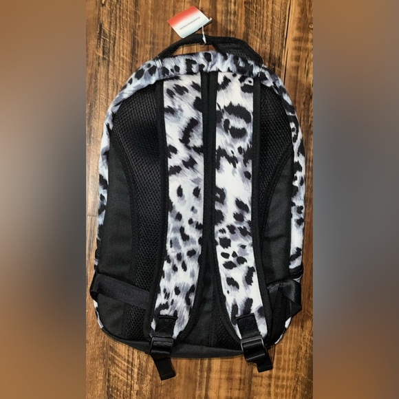 Running Tiger Men’s Backpack - Picture 2 of 5